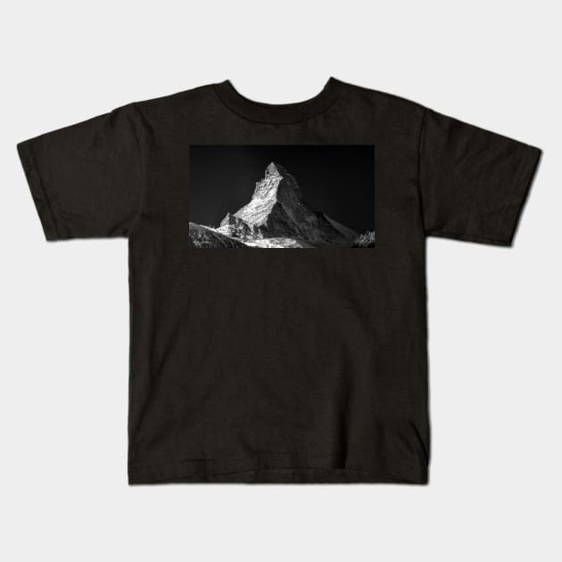 M A T T E R H O R N Kids T-Shirt by lordveritas